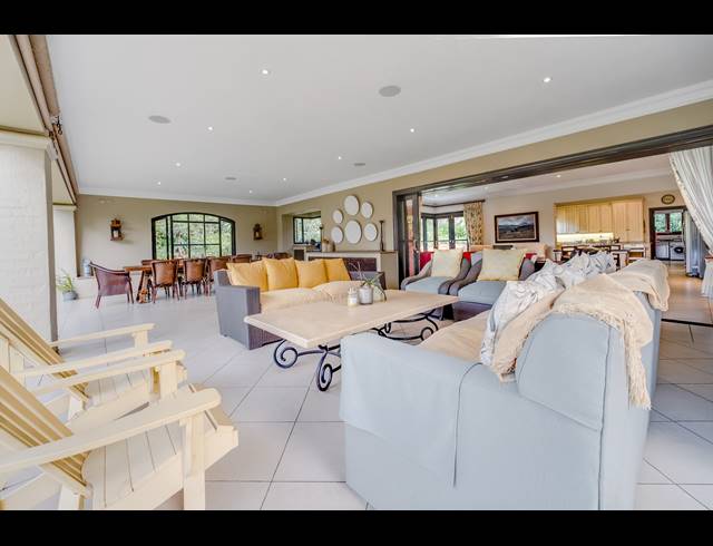 5 BEDROOM HOUSE FOR SALE IN BRYANSTON